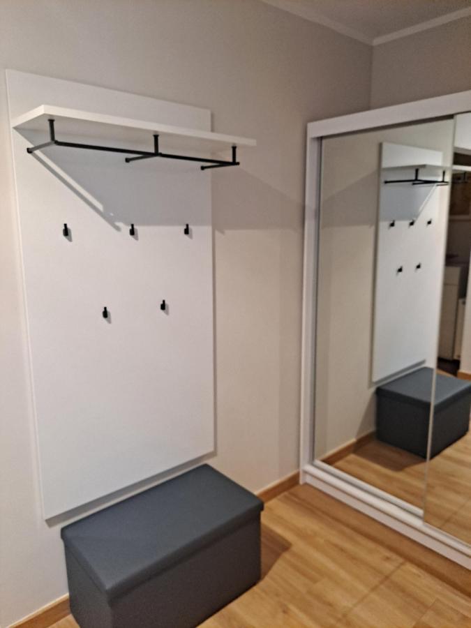 Apartament Sarna Jelenia Gora Bagian luar foto
