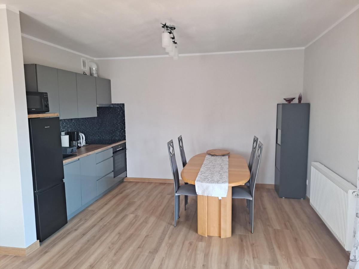 Apartament Sarna Jelenia Gora Bagian luar foto