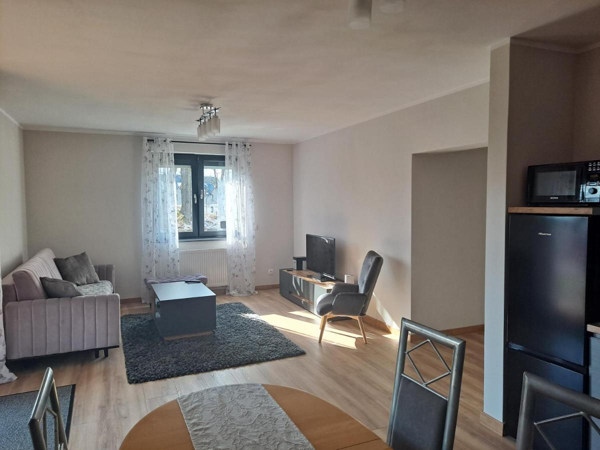 Apartament Sarna Jelenia Gora Bagian luar foto